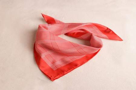 为什么街舞生裤子上都有一条红色的丝巾