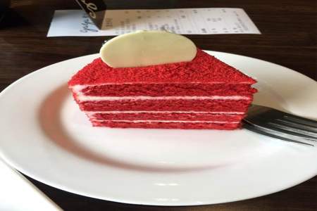 蛋糕上的红丝是什么